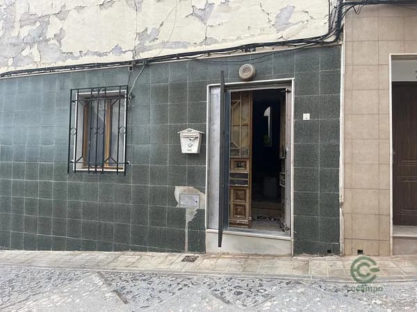 Casa de 0,0123 ha en venta en Alcaudete, Jaen