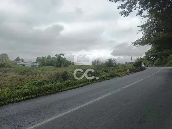 Terreno urbano de 0,9023 ha en venta en Serzedelo, Braga