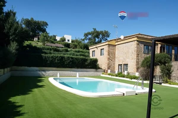 Casa de 0,2541 ha en venta en Sierra de fuentes, Caceres