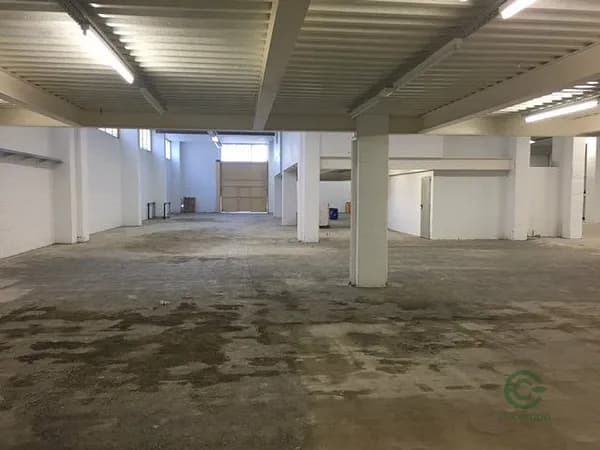 Nave industrial de 0,38 ha en alquiler en Sant joan despi, Barcelona