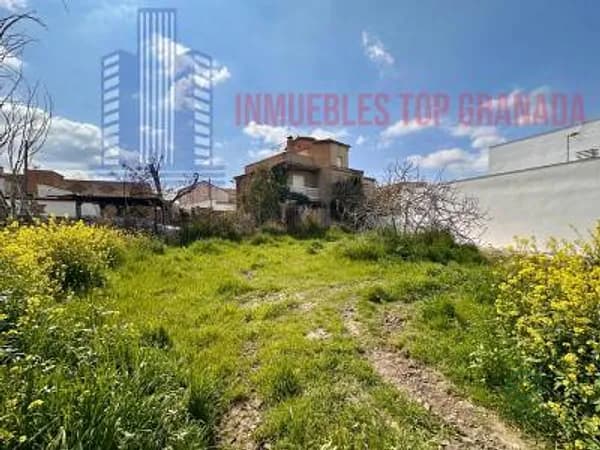 Terreno urbano de 0,0165 ha en venta en Churriana de la vega, Granada