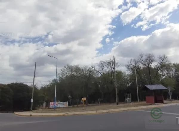 Finca rústica de 1,3 ha en venta en Córdoba