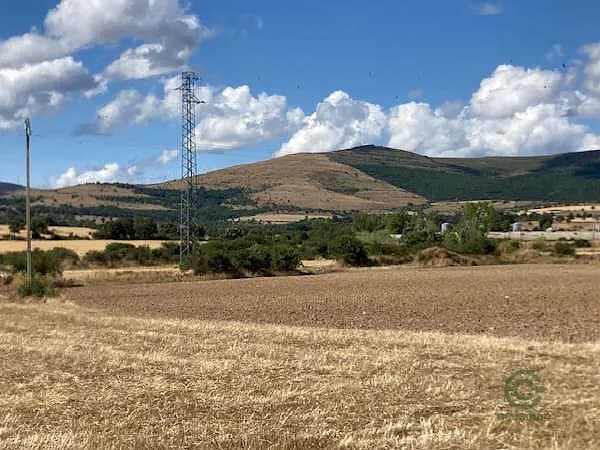 Finca rústica de 2,39 ha en venta en Almarza, Soria