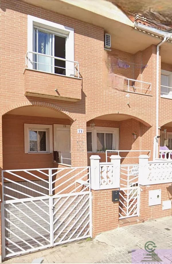 Casa de 0,018 ha en venta en Seseña, Toledo