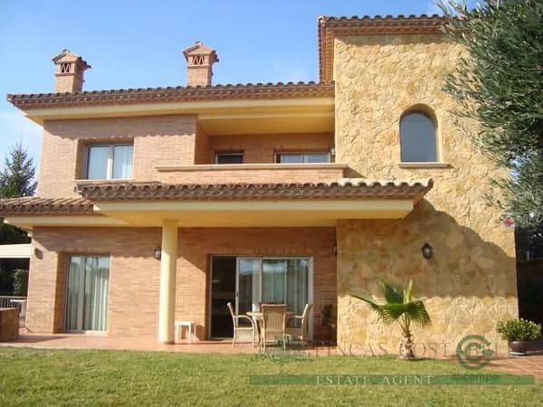Casa de 0,065 ha en venta en Platja d´aro, Girona