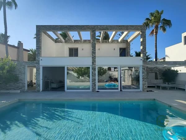 Casa de 0,06 ha en venta en Orihuela costa, Alicante