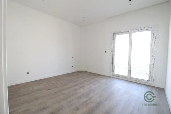 Casa de 0,0436 ha en venta en Seixal, Setúbal