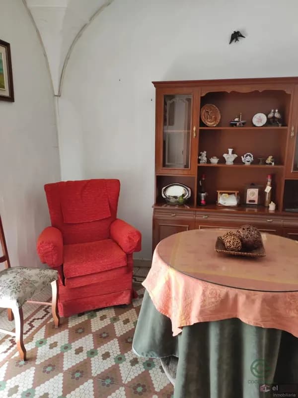 Casa de 0,04 ha en venta en Montijo, Badajoz