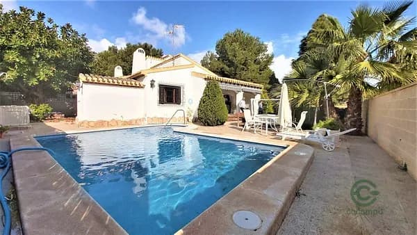 Casa de 0,0936 ha en venta en Orihuela costa, Alicante