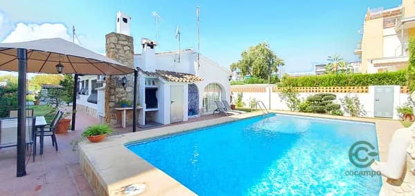 Casa de 0,065 ha en venta en Denia, Alicante