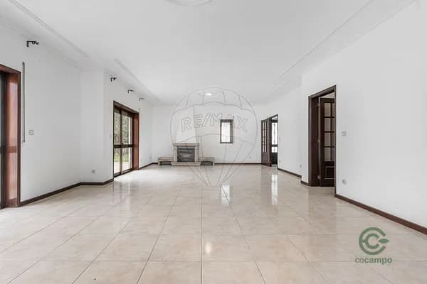 Casa de 0,068 ha en venta en Braga, Braga