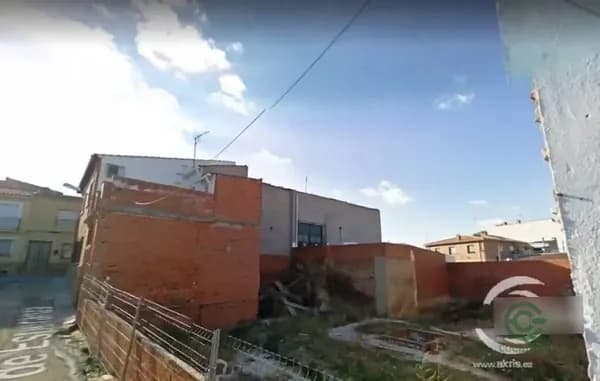 Terreno urbano de 0,03 ha en venta en Villasequilla, Toledo