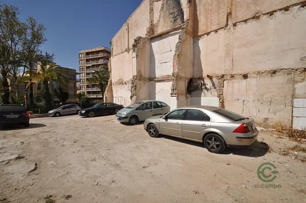 Terreno urbano de 0,0212 ha en venta en Monovar - monover, Alicante