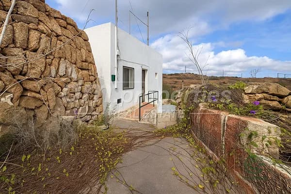 Finca rústica de 0,013 ha en venta en Arico, Sta.cruz tener.