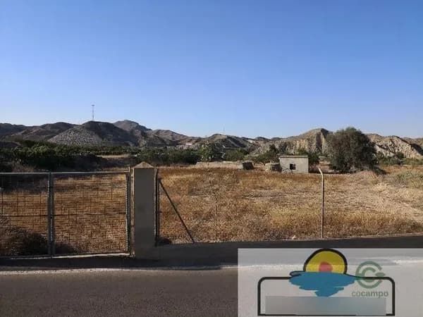 Finca agrícola de 1,5 ha en venta en Arboleas, Almería