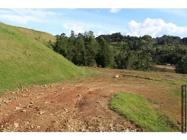 Terreno urbano de 0,6325 ha en venta en Antioquia