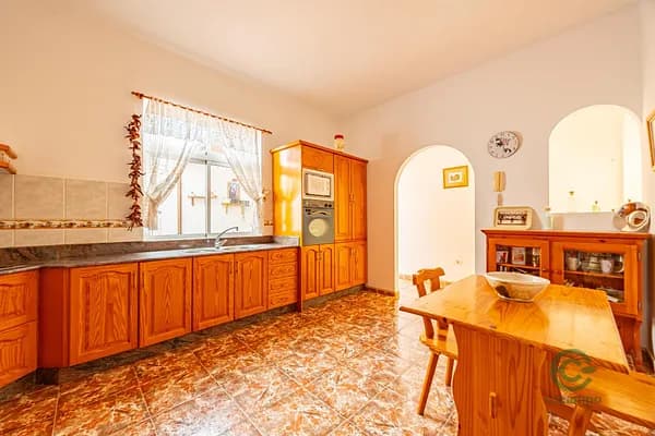 Casa de 0,0142 ha en venta en Telde, Las palmas