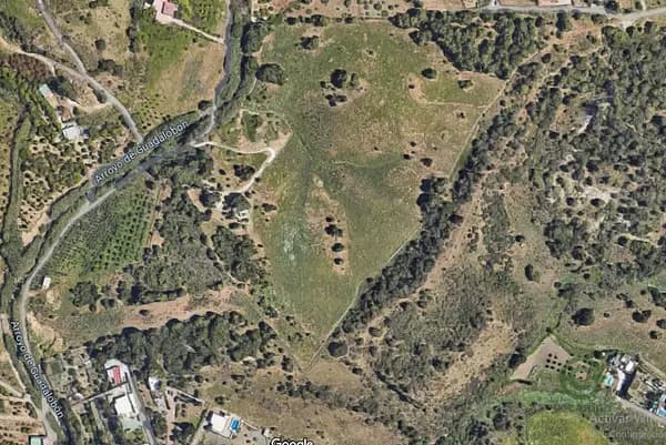 Finca agrícola de 8,6 ha en venta en Zaragoza