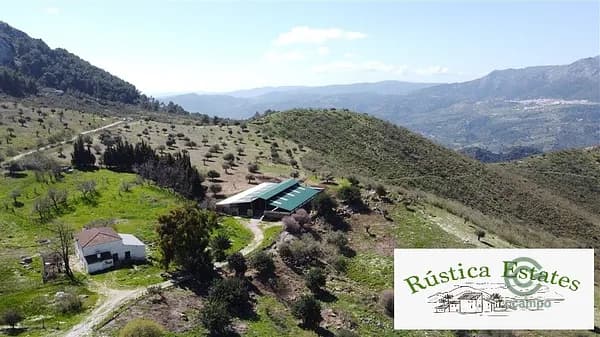 Finca rústica de 150 ha en venta en Málaga