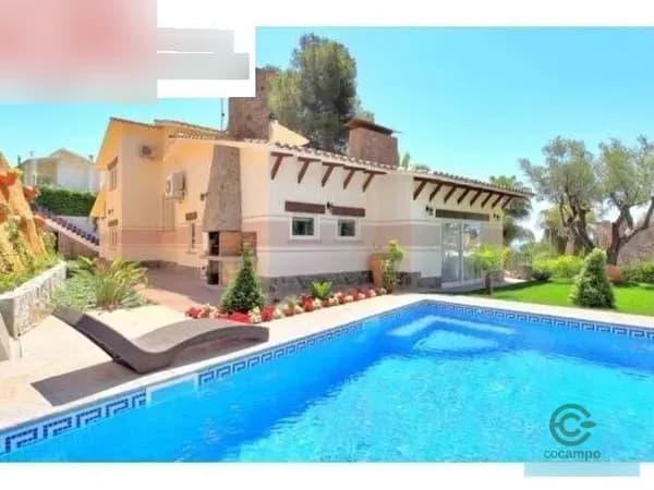 Casa de 0,0932 ha en venta en Blanes, Girona