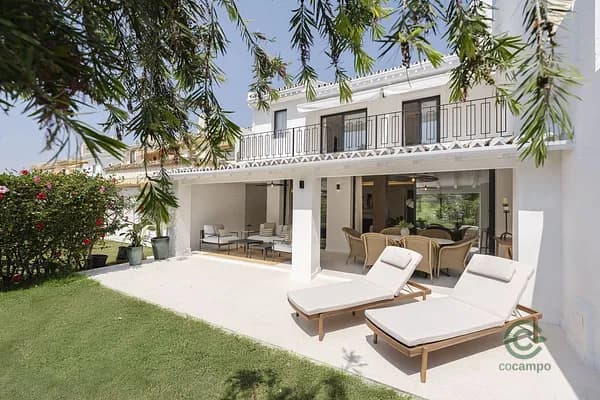 Casa de 0,0227 ha en venta en Marbella, Malaga