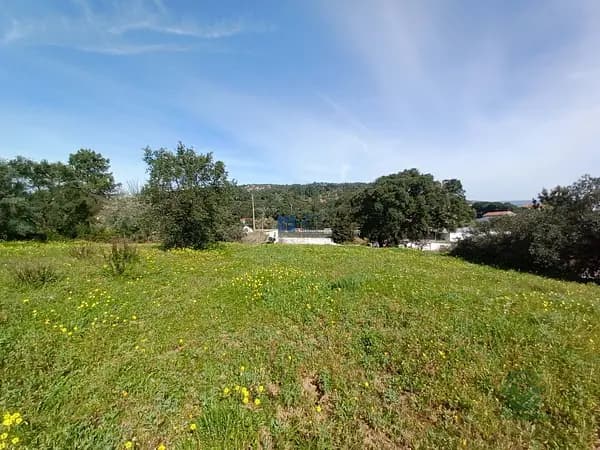 Finca de recreo de 0,322 ha en venta en Monsanto, Santarém