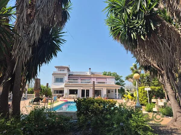 Casa de 0,679 ha en venta en Oliva, Valencia