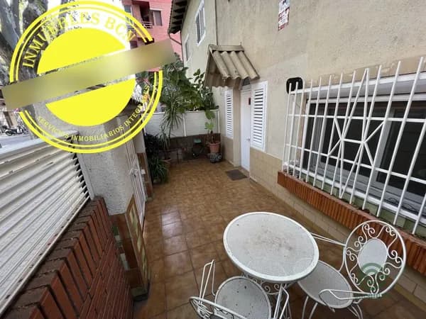 Casa de 0,016 ha en venta en Barcelona, Barcelona