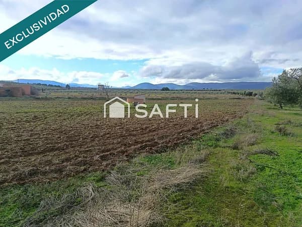 Finca rústica de 2,81 ha en venta en Navalucillos, los, Toledo