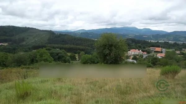 Finca rústica de 1,7 ha en venta en Loiu, Vizcaya