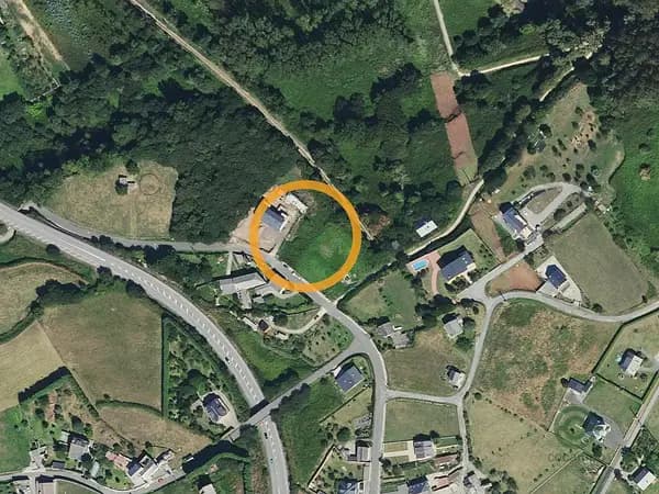 Finca rustica de 0,08 ha per a venda a Lugo