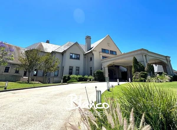 Terreno urbano de 0,13 ha en venta en Buenos aires