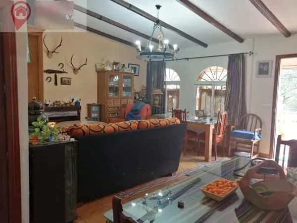 Finca ganadera de 0,6 ha en venta en Córdoba, Córdoba