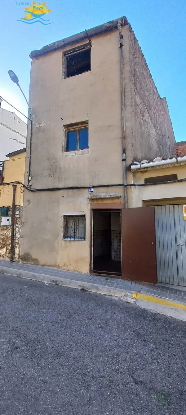 Casa de 0,03 ha en venta en Castellón