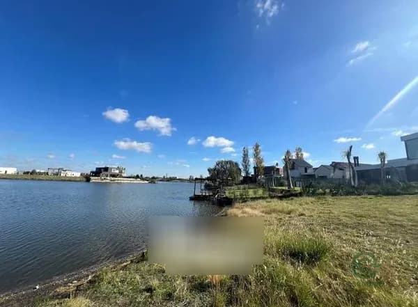 Terreno urbano de 0,11 ha en venta en Buenos aires