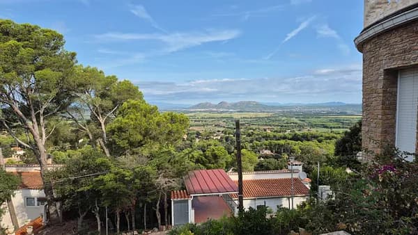 Casa de 0,0361 ha en venta en Pals, Girona