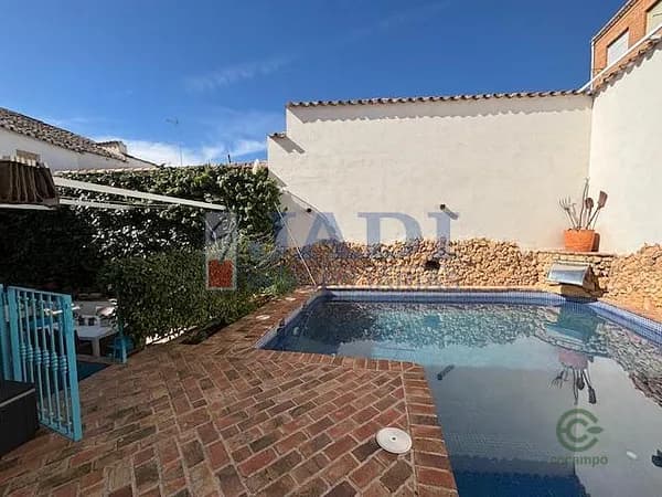 Casa de 0,035 ha en venta en Ciudad real