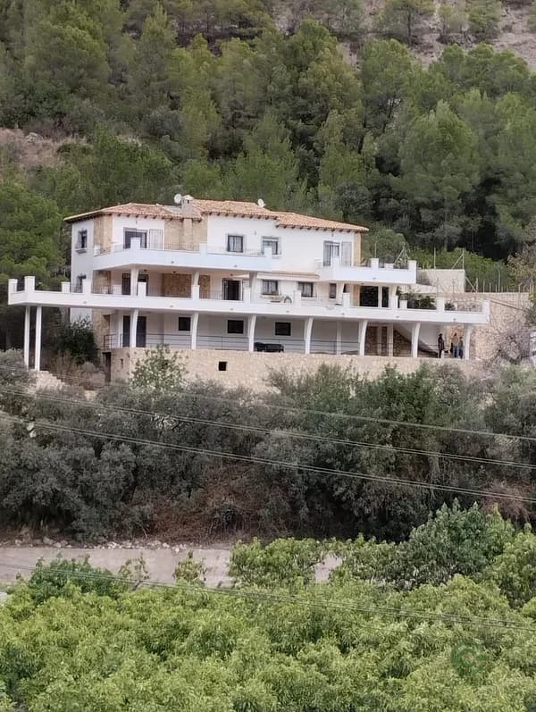 Finca rústica de 1,5 ha en venta en Adsubia, Alicante