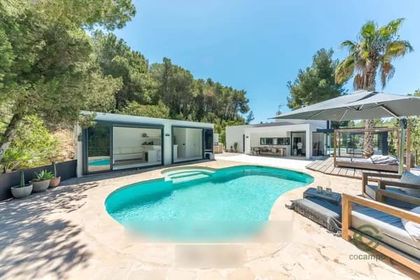 House of 0,2 ha for sale in Balearic islands