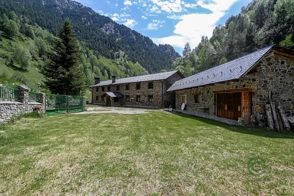 Finca rústica de 0,2158 ha en venta en Valls de valira (les), Lleida