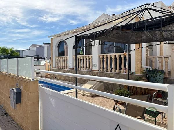 Casa de 0,0152 ha en venta en Avileses, Murcia