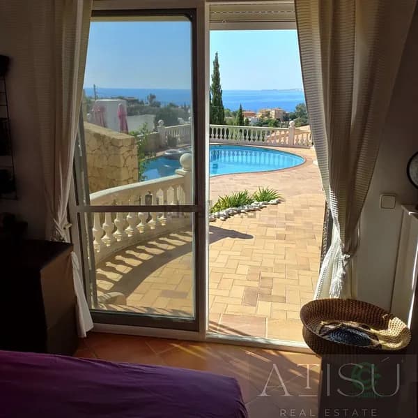 Casa de 0,087 ha en venta en El campello, Alicante