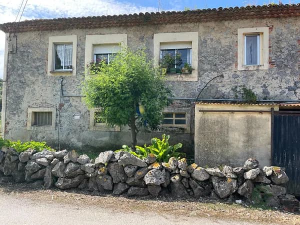 Finca rústica de 0,8 ha en venta en Arnuero, Cantabria