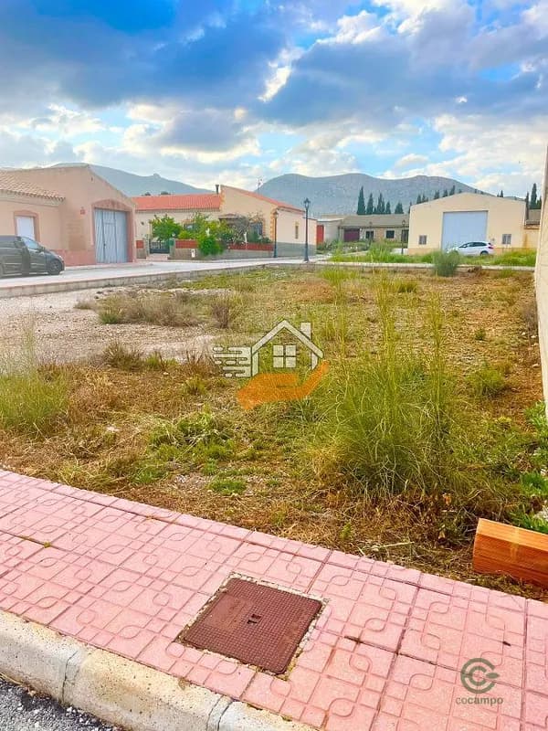 Terreno urbano de 0,03 ha en venta en Chirivel, Almeria