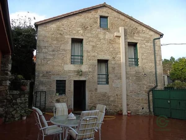 Finca de recreo de 0,06 ha en venta en La coruña