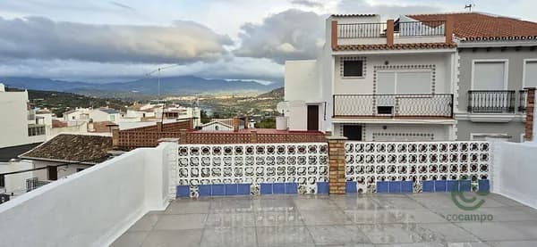 Casa de 0,0139 ha en venta en Málaga
