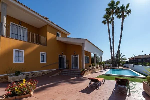 Finca rústica de 0,948 ha en venta en Orihuela, Alicante