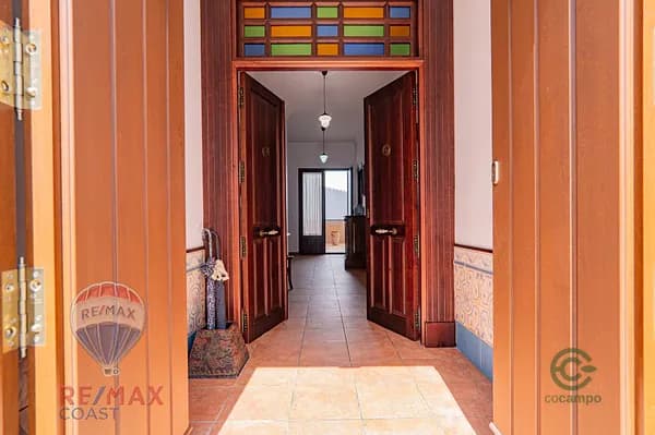 Casa de 0,017 ha en venta en Serrato, Malaga