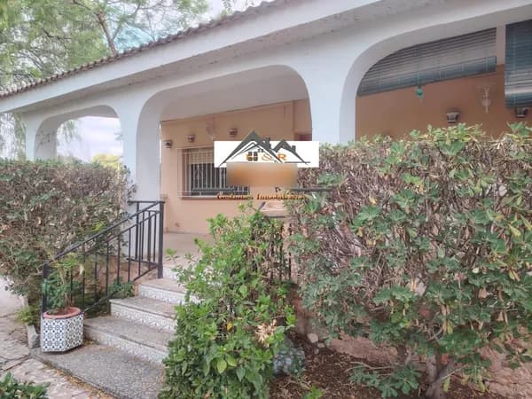 House of 0,0606 ha for sale in Valencia
