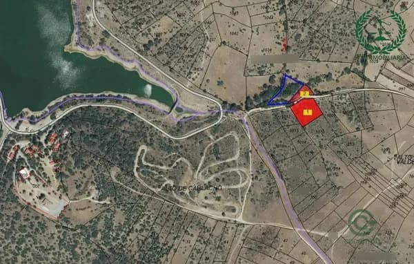 Finca de recreo de 0,4 ha en venta en Pedrezuela, Madrid